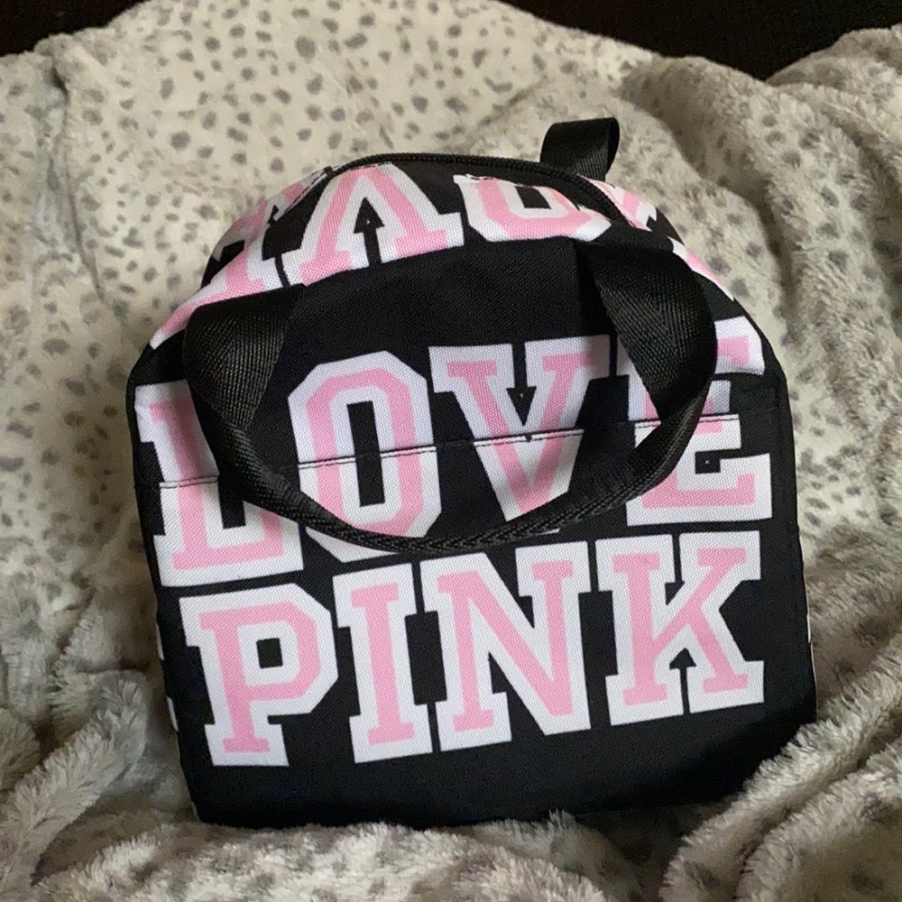 LOVE PINK insulated lunch box / cooler VS 🎀